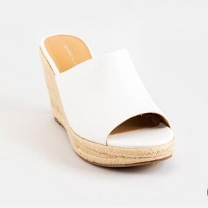 Report Mule Wedges